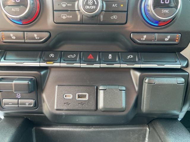 Photo of 2021 Black Chevrolet Silverado 1500
