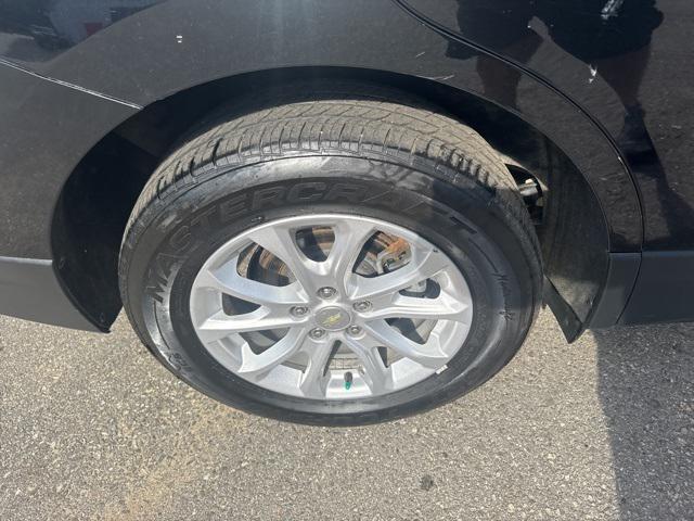 Photo of 2019 Mosaic Black Metallic Chevrolet Equinox