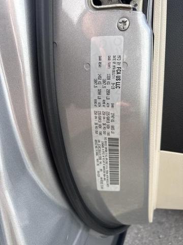 Photo of 2020 Billet Silver Metallic Clearcoat Chrysler Pacifica