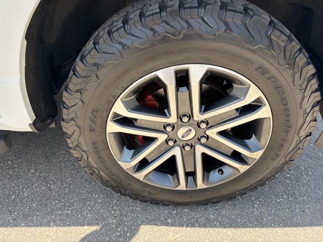 Photo of 2022 White Ford F-150