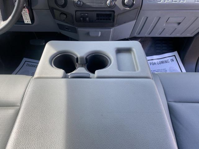Photo of 2015 Oxford White Ford F-250