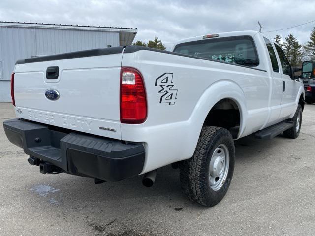 Photo of 2015 Oxford White Ford F-250