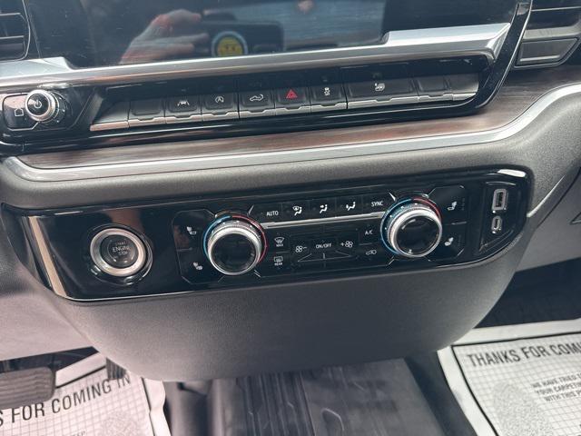 Photo of 2022 Onyx Black GMC Sierra 1500