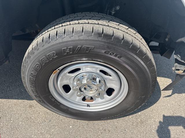 Photo of 2022 Oxford White Ford F-350