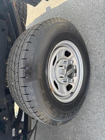 Photo of 2022 Oxford White Ford F-350