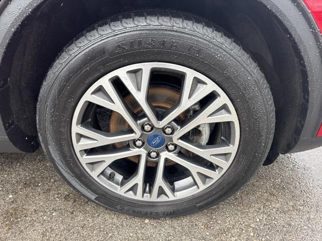 Photo of 2020 Red Ford Escape