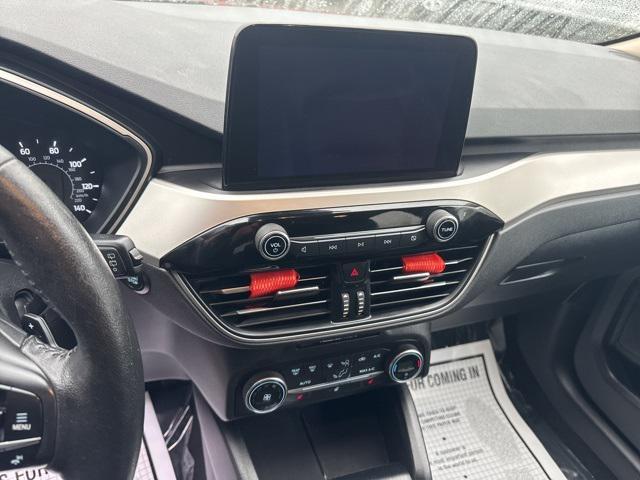 Photo of 2020 Red Ford Escape