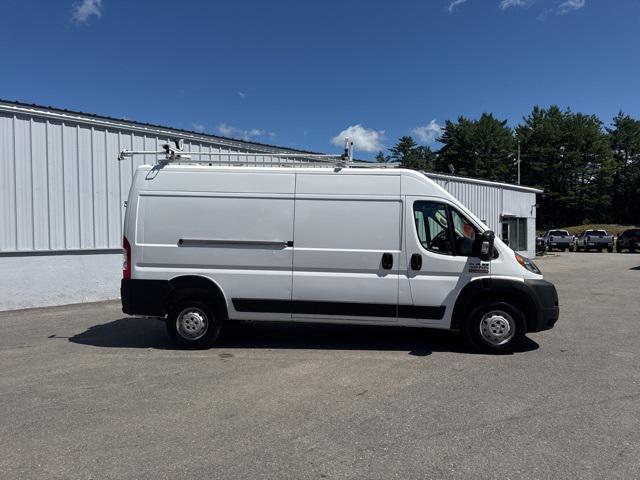 Photo of 2019 Bright White Clearcoat RAM ProMaster 2500