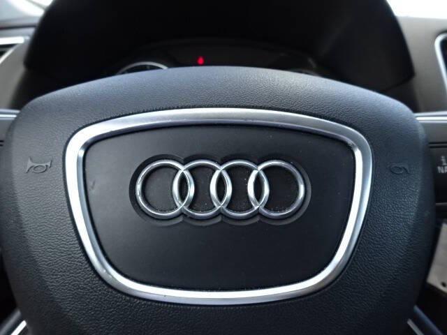 Photo of 2016 Blue Audi Q5