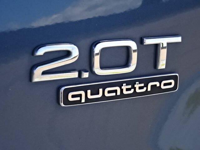 Photo of 2016 Blue Audi Q5