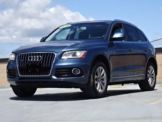 Photo of 2016 Blue Audi Q5