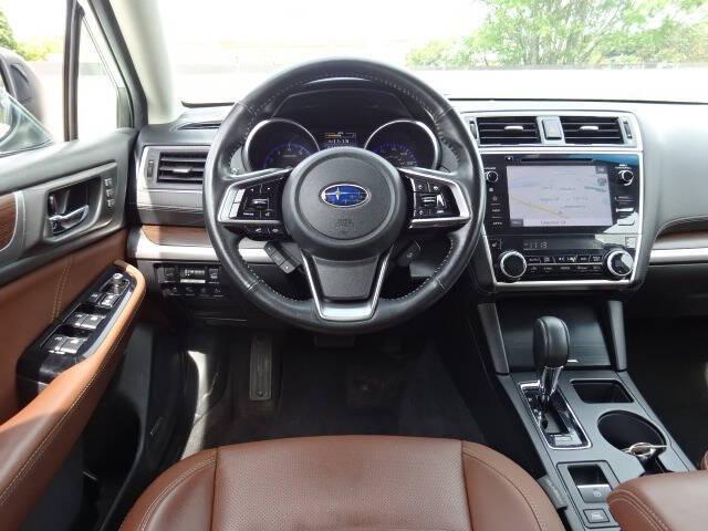 Photo of 2018 Crystal White Pearl Subaru Outback