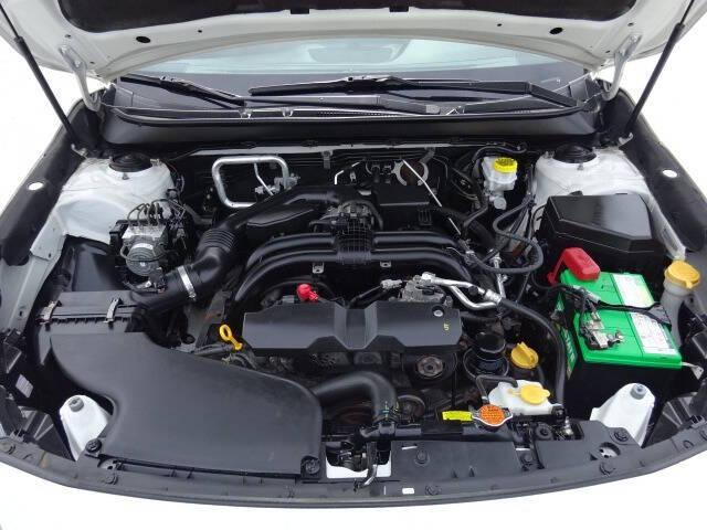 Photo of 2018 Crystal White Pearl Subaru Outback