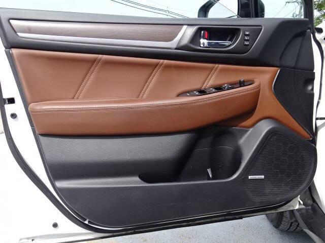 Photo of 2018 Crystal White Pearl Subaru Outback