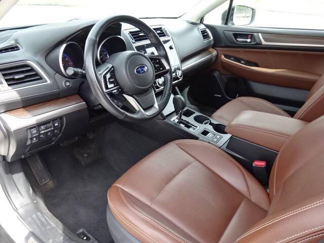 Photo of 2018 Crystal White Pearl Subaru Outback