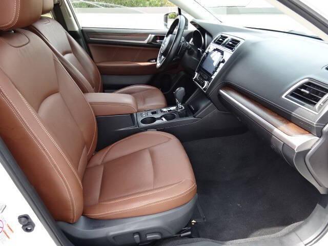 Photo of 2018 Crystal White Pearl Subaru Outback