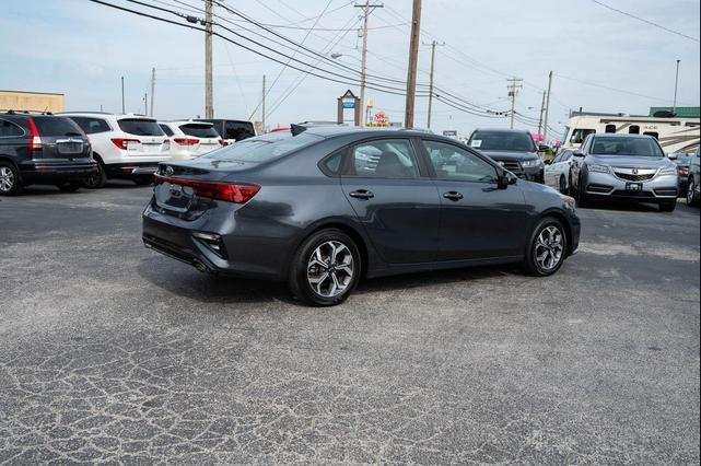 Photo of 2020 Gravity Grey Kia Forte
