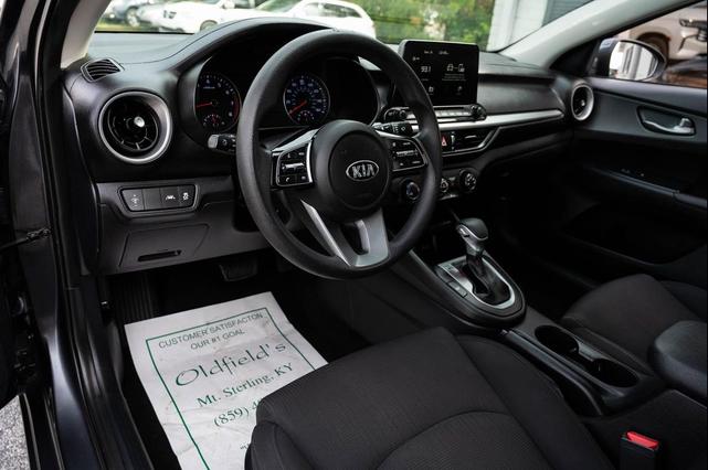 Photo of 2020 Gravity Grey Kia Forte