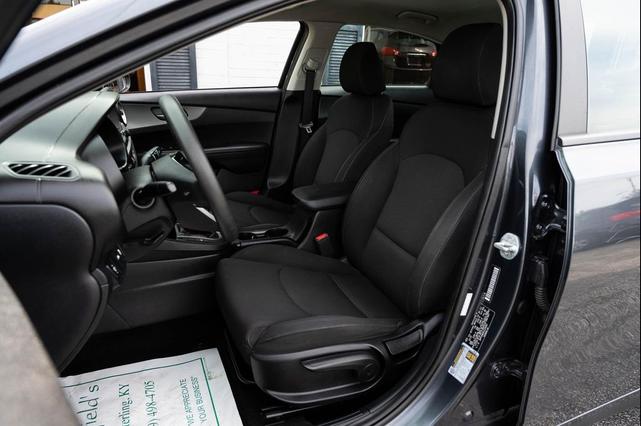 Photo of 2020 Gravity Grey Kia Forte
