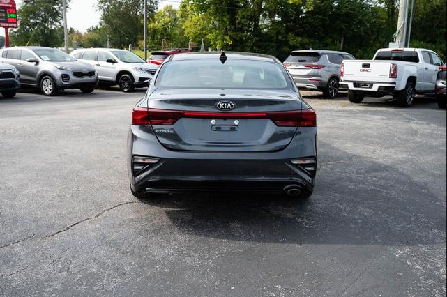 Photo of 2020 Gravity Grey Kia Forte