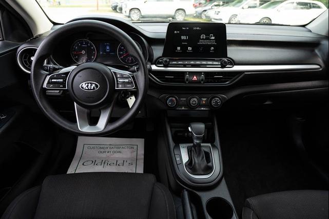 Photo of 2020 Gravity Grey Kia Forte