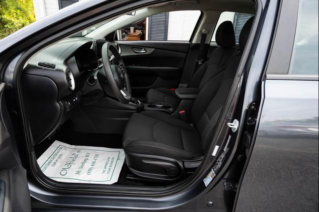 Photo of 2020 Gravity Grey Kia Forte