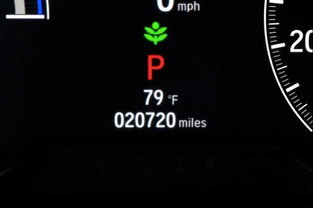 Photo of 2022 Platinum White Pearl Honda Accord Hybrid