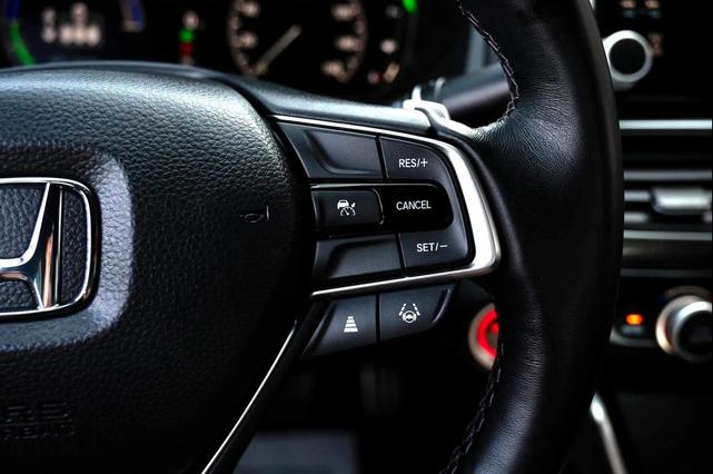 Photo of 2022 Platinum White Pearl Honda Accord Hybrid