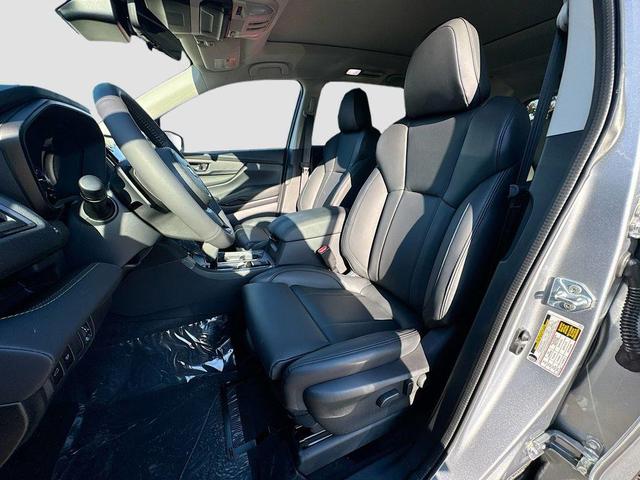 Photo of 2025 Ice Silver Metallic Subaru Ascent