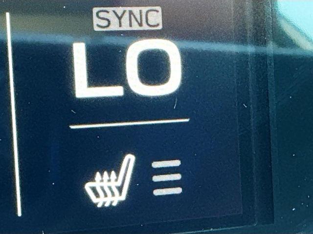 Photo of 2022 Crystal White Pearl Subaru Outback