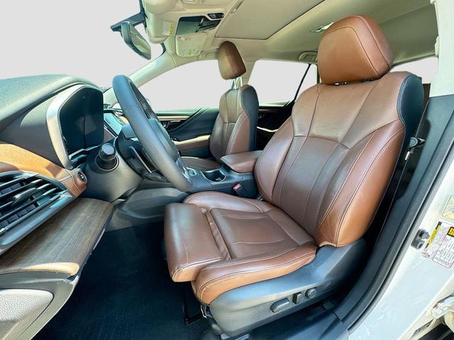 Photo of 2022 Crystal White Pearl Subaru Outback