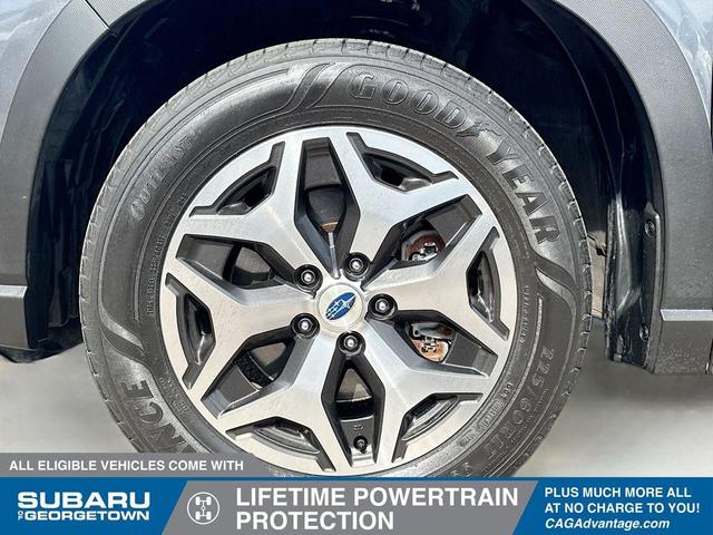 Photo of 2022 Magnetite Gray Metallic Subaru Forester
