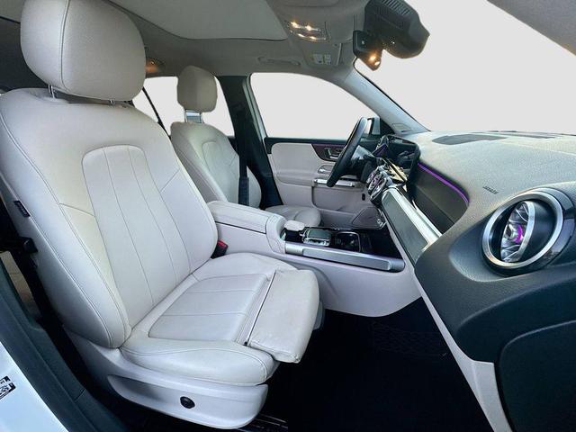 Photo of 2020 White Mercedes-Benz GLB 250