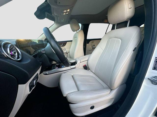 Photo of 2020 White Mercedes-Benz GLB 250