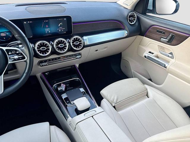 Photo of 2020 White Mercedes-Benz GLB 250