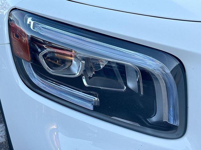 Photo of 2020 White Mercedes-Benz GLB 250