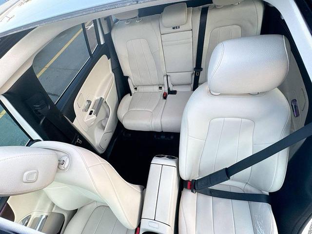 Photo of 2020 White Mercedes-Benz GLB 250