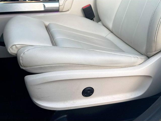 Photo of 2020 White Mercedes-Benz GLB 250