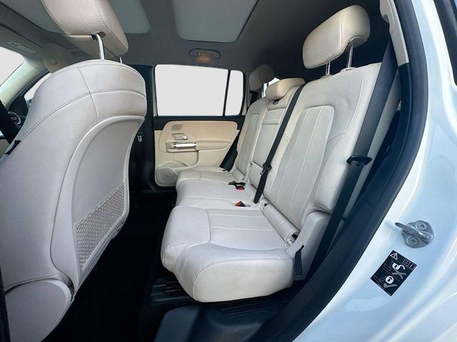 Photo of 2020 White Mercedes-Benz GLB 250