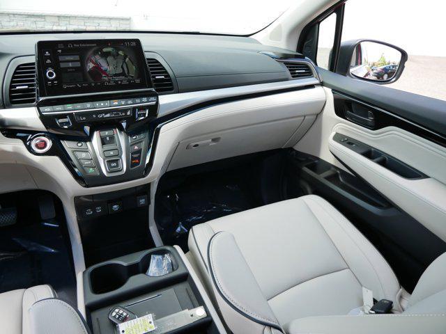 Photo of 2025 Radiant Red Honda Odyssey