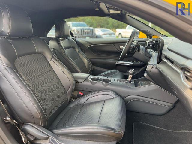 Photo of 2024 Yellow Splash Metallic Tri-coat Ford Mustang