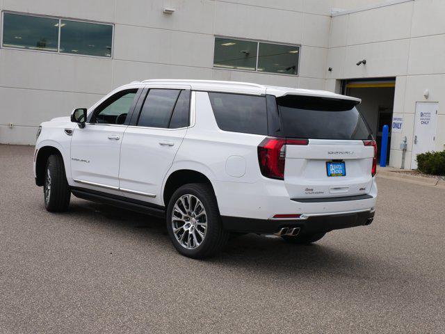 Photo of 2025 Summit White GMC Yukon