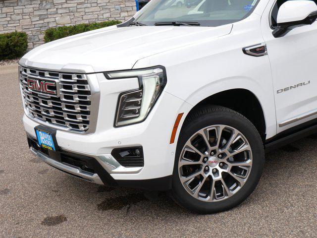 Photo of 2025 Summit White GMC Yukon