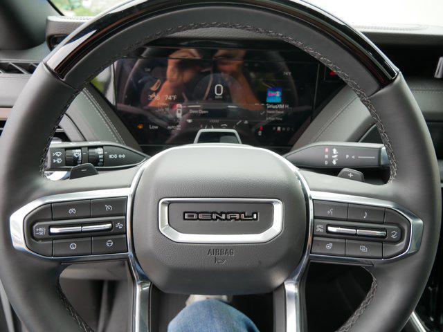 Photo of 2025 Summit White GMC Yukon
