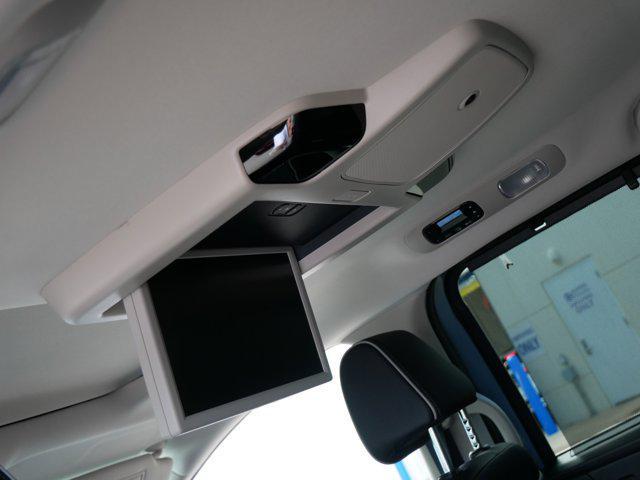 Photo of 2025 Gray Pearl Honda Odyssey