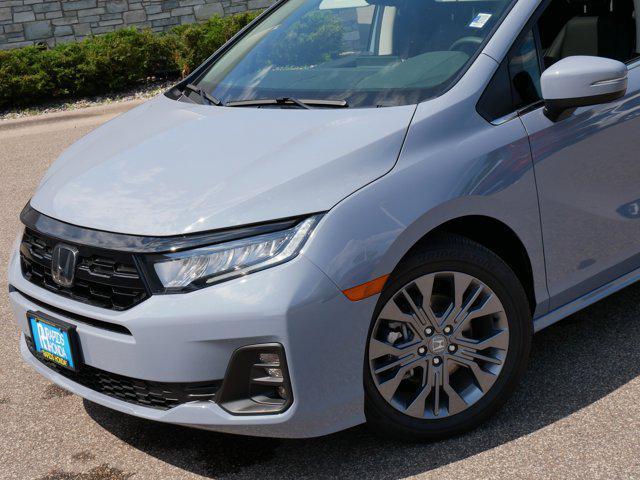 Photo of 2025 Gray Pearl Honda Odyssey