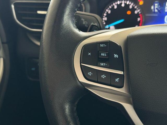 Photo of 2021 Gray Ford Explorer