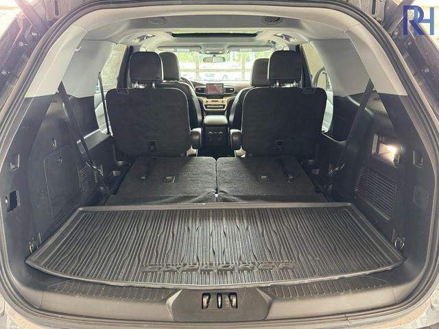 Photo of 2021 Gray Ford Explorer