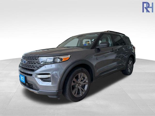 Photo of 2021 Gray Ford Explorer