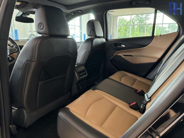 Photo of 2023 Mosaic Black Metallic Chevrolet Equinox